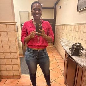 Meet your Posher, Christiana